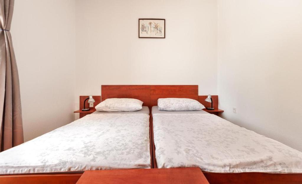 Maribela Apartments Trogir Eksteriør billede